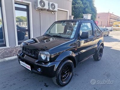 Usata Suzuki Jimny 80 CV (58 kW) 2001 Nero SUV