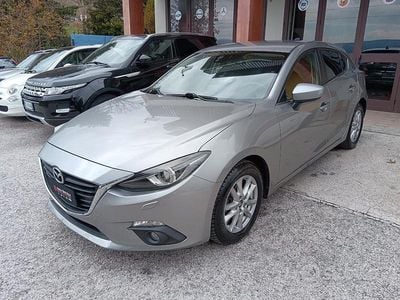 Usata Mazda 3 Exceed 105 CV (77 kW) 2016 Grigio Berlina