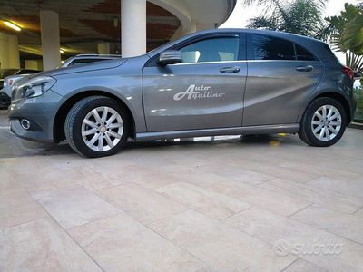 Usata Mercedes A180 109 CV (80 kW) 2013 Grigio Berlina