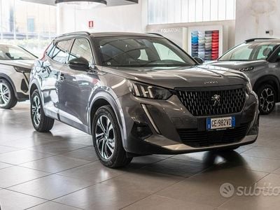 Usata Peugeot 2008 GT 130 CV (95 kW) 2021 Grigio SUV