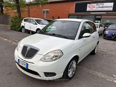 Usata Lancia Ypsilon 60 CV (44 kW) 2009 Bianco Utilitaria