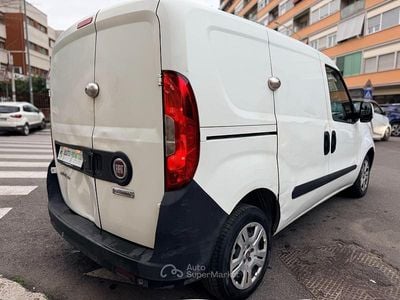 Usata Fiat Doblò 95 CV (69 kW) 2020 Bianco Monovolume