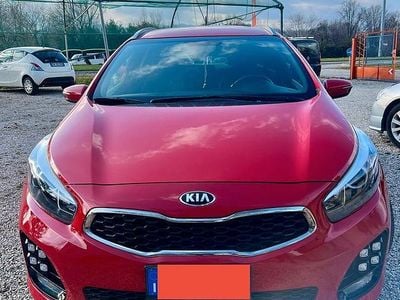 Usata Kia Ceed 136 CV (100 kW) 2016 Rosso Utilitaria