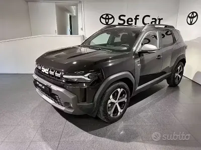 Käytetty Dacia Duster Journey 141 HP (103 kW) 2024 Musta Katumaasturi