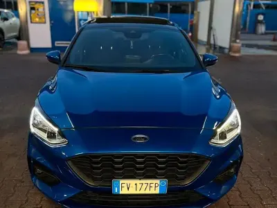 Usata Ford Focus ST-Line 120 CV (88 kW) 2019 Blu Berlina