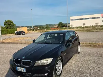 Usata BMW 318 Efficient Dynamics 143 CV (105 kW) 2009 Nero Station wagon