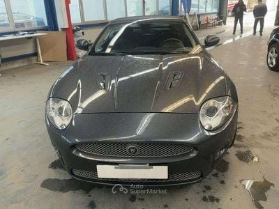 Usata Jaguar XKR Supercharged 416 CV (305 kW) 2006 Grigio Cabrio
