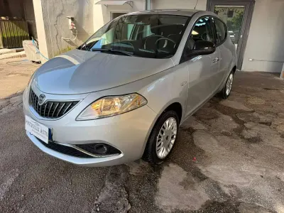 Usata Lancia Ypsilon S 95 CV (69 kW) 2018 Grigio Utilitaria