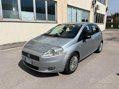 Usata Fiat Grande Punto 2009 Grigio Utilitaria