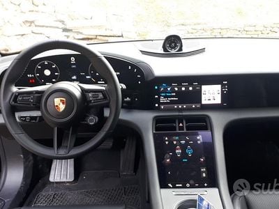Usata Porsche Taycan Cross Turismo 300 kW (408 CV) 2021 Nero Berlina