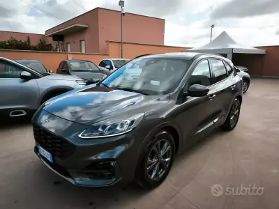 Occasion Ford Kuga ST-Line 150 PK (110 kW) 2021 Grijs SUV