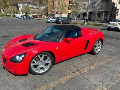 Usata Opel Speedster 147 CV (108 kW) 2003 Rosso Cabrio