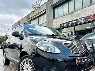 Usata Lancia Ypsilon 60 CV (44 kW) 2007 Nero Utilitaria