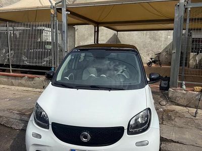 Bianco Usata 2015 Smart ForFour Passion Utilitaria | 9999 € (Buon prezzo)