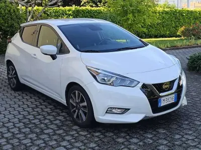 Gebraucht Nissan Micra Acenta 90 PS (66 kW) 2017 Weiß Kleinwagen