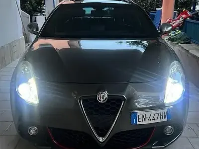 Usata Alfa Romeo Giulietta 82 CV (60 kW) 2012 Grigio Utilitaria