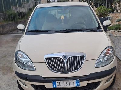 Usata Lancia Ypsilon 2004 Utilitaria