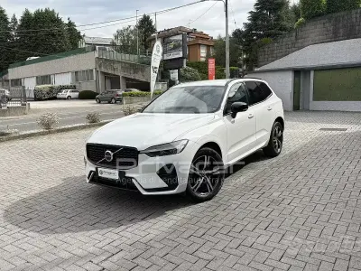 Usado Volvo XC60 R-Design 197 HP (144 kW) 2021 Branco SUV