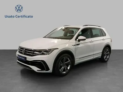 Usata VW Tiguan R-line 150 CV (110 kW) 2023 Pure white SUV