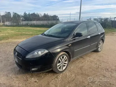 Occasion Fiat Croma Active 120 ch (88 kW) 2009 Noir Break