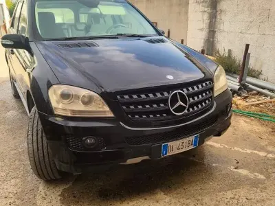 Usata Mercedes ML280 190 CV (139 kW) 2007 Nero SUV