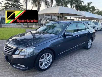 Usata Mercedes E250 Avantgarde 204 CV (150 kW) 2009 Grigio Berlina