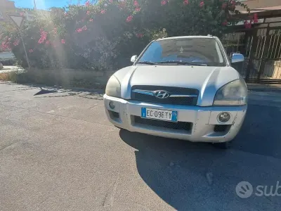 Usata Hyundai Tucson 141 CV (103 kW) 2010 Grigio SUV