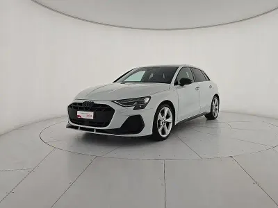 Usata Audi A3 Sportback S-Line 150 CV (110 kW) 2025 Utilitaria