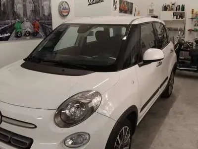 Begagnad Fiat 500L Cross 95 HK (69 kW) 2019 Vit Minibuss