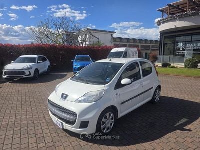 Usata Peugeot 107 68 CV (50 kW) 2010 Bianco Utilitaria