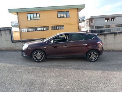 usata Lancia Delta platino full