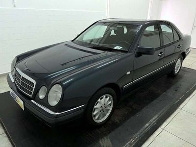 Mercedes E240