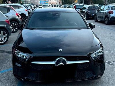 Usata Mercedes A180 116 CV (85 kW) 2022 Nero Berlina