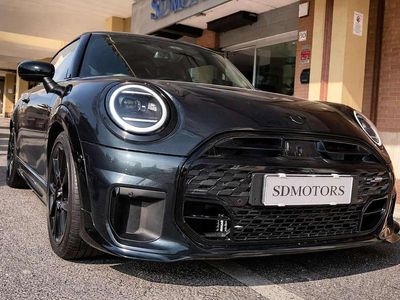 Usata Mini John Cooper Works 156 CV (114 kW) 2024 Grigio legend Utilitaria