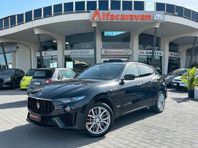 Usata Maserati Levante 275 CV (202 kW) 2019 Nero SUV