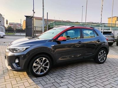 Usata Kia Stonic 120 CV (88 kW) 2018 Grigio SUV