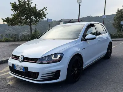 Usata VW Golf VII Business 230 CV (169 kW) 2015 Berlina