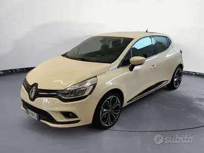 Usata Renault Clio IV 90 CV (66 kW) 2018 Beige Berlina