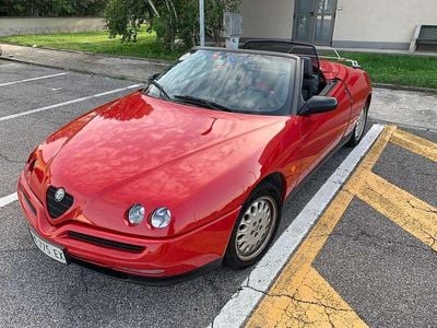 Usata Alfa Romeo Spider Lusso 150 CV (110 kW) 1996 Cabrio
