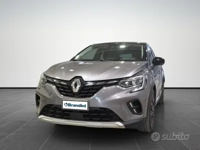 Usata Renault Captur Intens 92 CV (67 kW) 2021 Grigio SUV