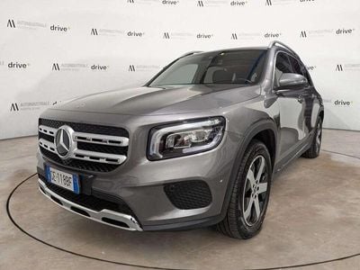 Usata Mercedes GLB200 150 CV (110 kW) 2021 Grigio montagna SUV