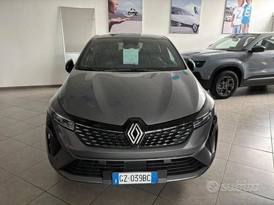 Usata Renault Clio V Techno 91 CV (66 kW) 2025 Grigio Berlina