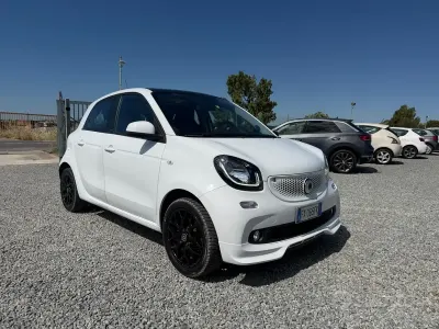 Usata Smart ForFour Brabus 71 CV (52 kW) 2019 Bianco Utilitaria
