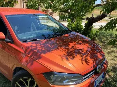 Usata VW Polo Comfortline 95 CV (69 kW) 2020 Arancione Utilitaria