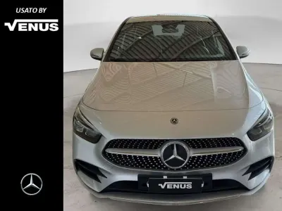 Usata Mercedes B180 Premium 116 CV (85 kW) 2020 Argento Utilitaria