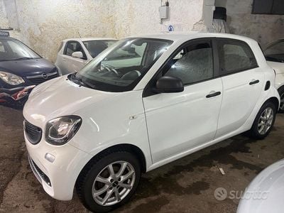 Usata Smart ForFour Passion 70 CV (51 kW) 2015 Bianco Utilitaria