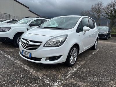 Usata Opel Meriva 119 CV (87 kW) 2017 Bianco Monovolume