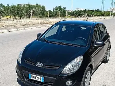 Usata Hyundai i20 Classic 78 CV (57 kW) 2010 Nero Utilitaria