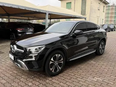 Usata Mercedes GLC200 163 CV (119 kW) 2022 Nero / metallizzato SUV