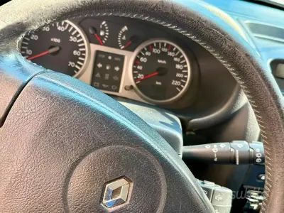 Usata Renault Clio II 65 CV (47 kW) 2003 Grigio Berlina